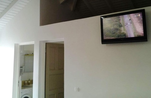 Damencourt House | Homerez - House for 5 ppl. with shared pool, garden and terrace at Le Moule