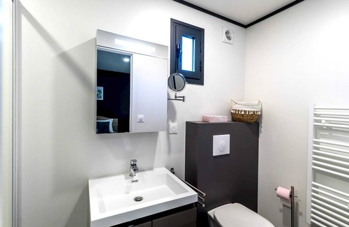 Homps House | Homerez - House for 6 ppl. with shared pool, garden and terrace at Homps
