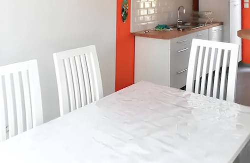 Le Vivier-sur-Mer House | Homerez - House in Le Vivier-sur-Mer