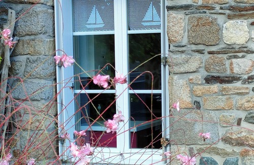 Le Vivier-sur-Mer House | Homerez - House in Le Vivier-sur-Mer