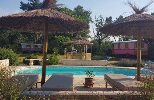 Bussac-Foret House | Homerez - House in Bussac-Forêt