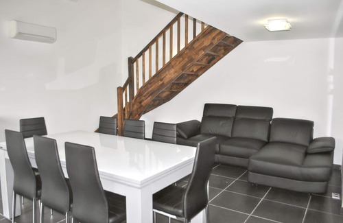 Santa Giulia House | Homerez - House in Bonifacio, mountain view