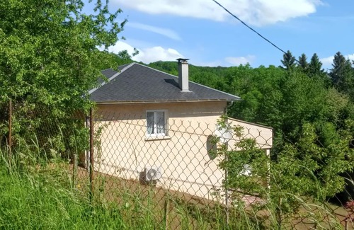 Nages House | Homerez - House in Nages with lake view