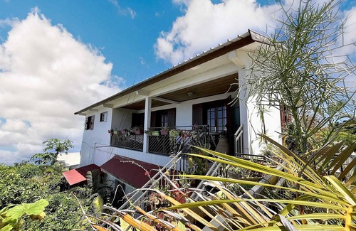 Saint-Leu House | Homerez - House in Saint-Leu, sea view.