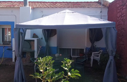 Picon House | Homerez - House with pool in Picón.