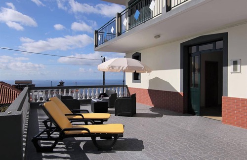 Estrela da Calheta House | Homerez - Magnificent House in Calheta with Sea View