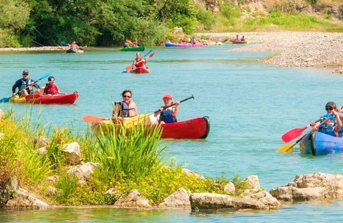 La Roque-d'Antheron House | Homerez - Nice bungalow for 6 ppl. with shared pool at La Roque-d'Anthéron