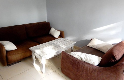 La Possession Apartment | Homerez - Nice appartement for 2 ppl. with garden and terrace at La Possession
