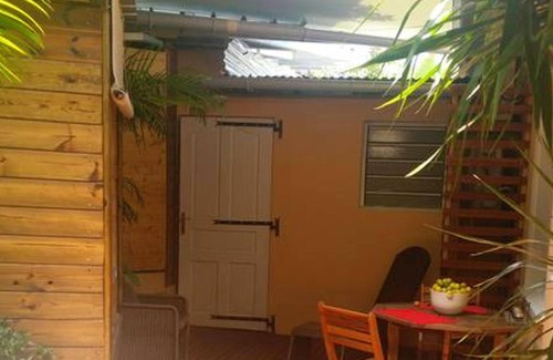Saint-Paul Apartment | Homerez - Nice appartement 10 km away from the beach for 4 ppl. with shared pool