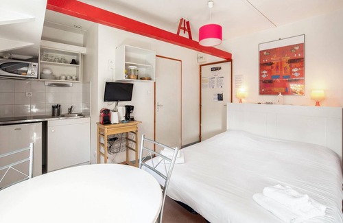 5th Arrondissement Apartment | Homerez - Nice appartement for 2 ppl. with terrace at Lyon