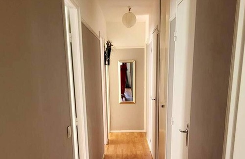 Asnieres-sur-Seine Apartment | Homerez - Nice appartement for 6 ppl. with garden at Asnières-sur-Seine