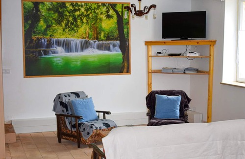 Channay-sur-Lathan House | Homerez - Nice house for 6 ppl. with garden and terrace at Channay-sur-Lathan