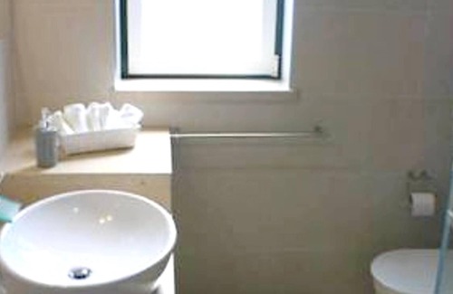 Serra da Pescaria House | Homerez - Nice house 1 km away from the beach for 4 ppl. with terrace at Nazare