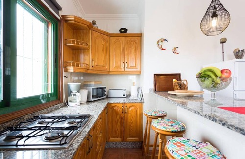 Arafo House | Homerez - Nice house 4 km away from the beach for 6 ppl. with sea view at Arafo