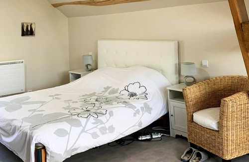 Touquin House | Homerez - Nice house for 6 ppl. with shared pool, garden and terrace at Touquin