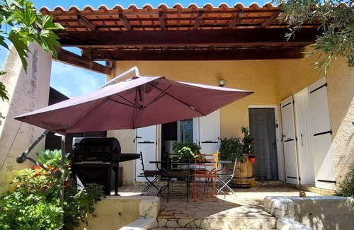 Autignac House | Homerez - Nice house With mountain view and terrace