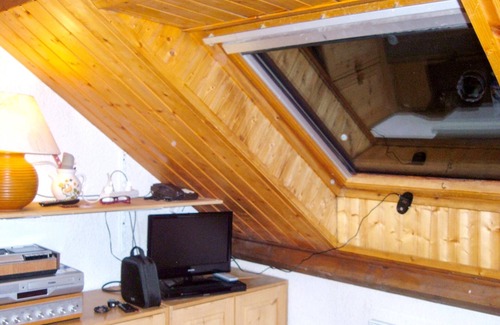 Aiguilles Apartment | Homerez - Nice studio 5 km away from the slopes for 6 ppl. at Aiguilles