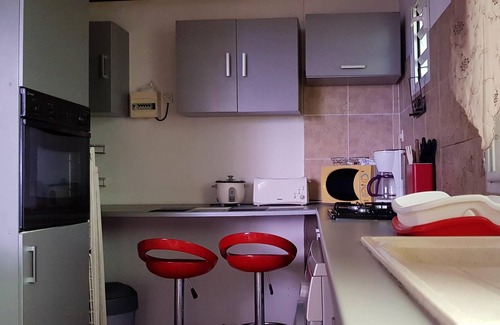 Bois de Nefles Apartment | Homerez - Nice studio for 4 ppl. with sea view, garden and terrace at Saint Paul