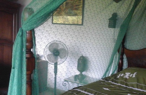 Marigot Villa | Homerez - Nice villa 2 km away from the beach for 4 ppl. with swimming-pool
