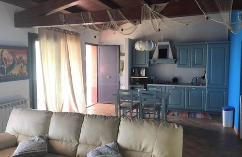Cefalu Villa | Homerez - Seafront Villa in Cefalù with Private Jacuzzi
