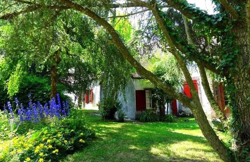 Senonches Villa | Homerez - Spacious Villa near Senonches with Private Pool