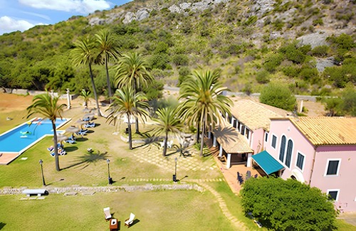 Urbanitzacio Gotmar Apartment | Homerez - Spacious Apt., Pollença