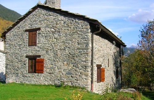 Saint-Andre Ski Chalet | Homerez - Spacious chalet 8 km away from the slopes for 6 ppl. at Saint-André