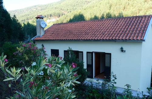 Arouca House | Homerez - Spacious house for 4 ppl. with terrace at Monte Moção