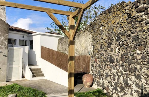 Ribeira Grande House | Homerez - Spacious house 1 km away from the beach for 6 ppl. at Ribeira Grande