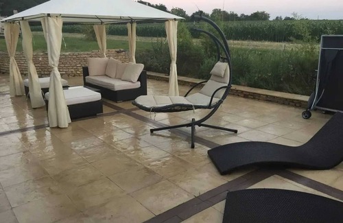 Jaunay-Marigny Villa | Homerez - Spacious villa near Poitiers with private pool