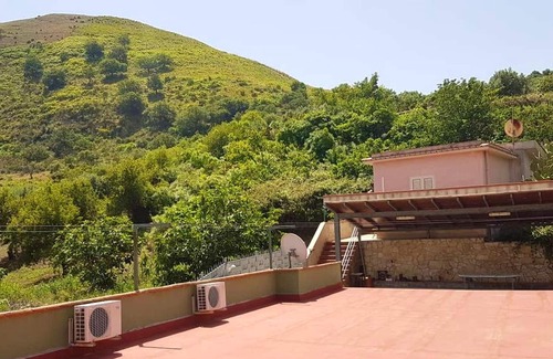 Caccamo Villa | Homerez - Spacious villa 9 km away from the beach for 7 ppl. with swimming-pool