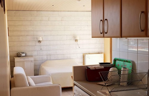 Saint-Lambert Apartment | Homerez - Studio 1 km away from the beach for 3 ppl. with sea view at Marseille