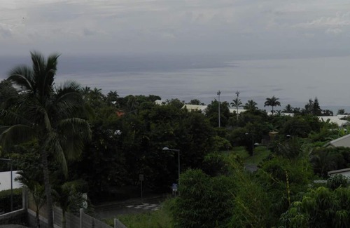 Plateau-Caillou Apartment | Homerez - Studio 8 km from the beach for 2 pers. with garden in Saint Paul
