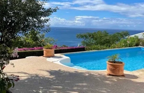 Case-Pilote Apartment | Homerez - Studio Case-Pilote, sea view