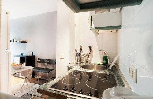 Embajadores House | Homerez - Studio in Central Madrid