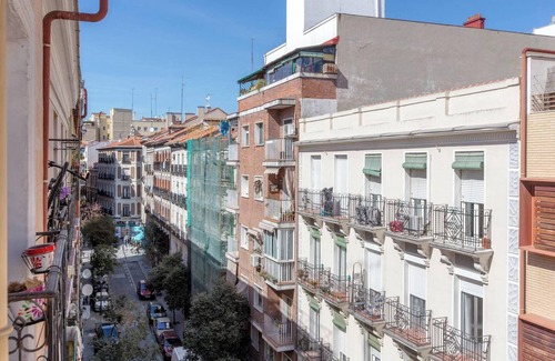 Embajadores House | Homerez - Studio in Central Madrid