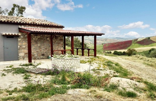 Lercara Friddi Apartment | Homerez - Studio – Lercara Friddi