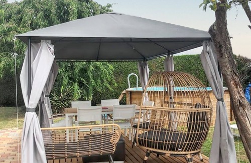 Saint-Martin-Longueau Villa | Homerez - Villa in Saint-Martin-Longueau