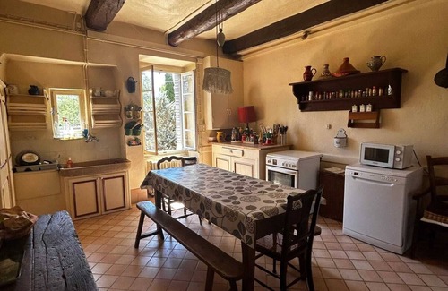 Berrias-et-Casteljau Villa | Homerez - Villa in Berrias-et-Casteljau