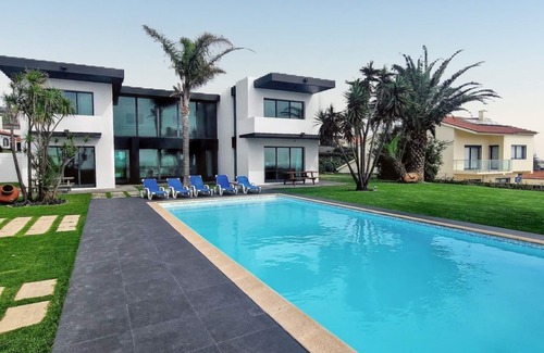 Vila Franca do Campo Villa | Homerez - Villa in Vila Franca Do Campo