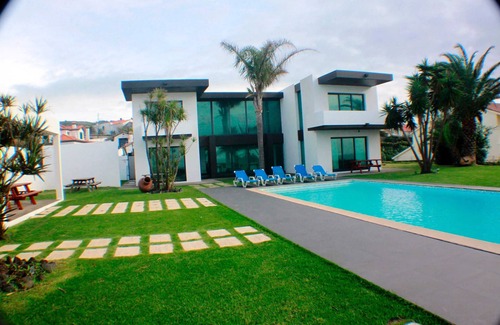 Vila Franca do Campo Villa | Homerez - Villa in Vila Franca Do Campo