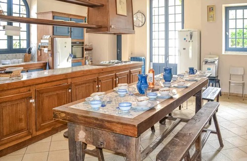 Villeneuve-sur-Lot Villa | Homerez - Villa in Villeneuve-sur-Lot
