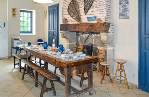 Villeneuve-sur-Lot Villa | Homerez - Villa in Villeneuve-sur-Lot