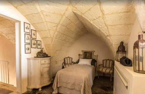 Giuggianello Villa | Homerez - Villa 10 km from the beach for 8 pers. with swimming pool and garden