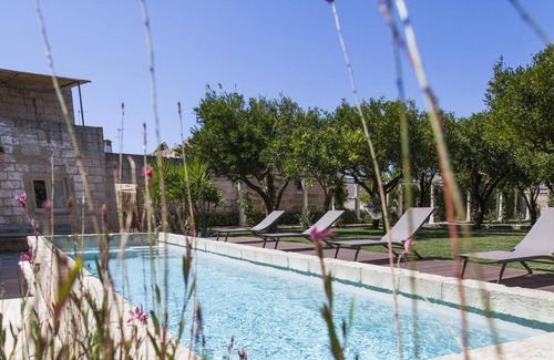 Giuggianello Villa | Homerez - Villa 10 km from the beach for 8 pers. with swimming pool and garden