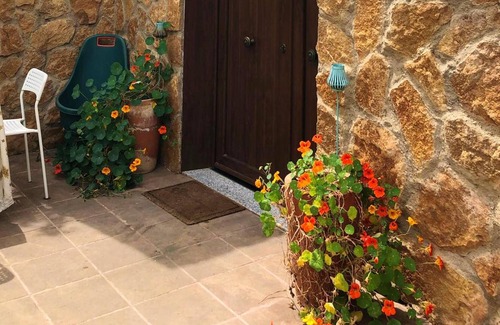 Merida Villa | Homerez - Villa for 5 ppl. with swimming-pool, garden and terrace at Merida