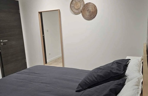 Riom Villa | Homerez - Villa for 8 ppl. with swimming-pool, sauna, garden and terrace at Riom