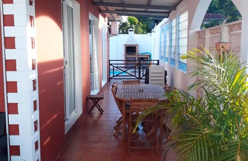 La Riviere Saint-Louis Villa | Homerez - Villa for 8 ppl. with swimming-pool, garden and terrace at La Rivière