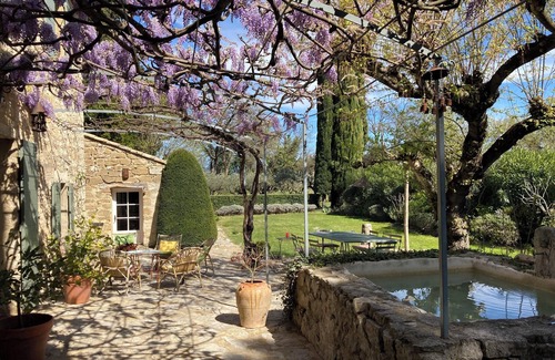 Beaumes-de-Venise Villa | Homerez - Villa with Pool Beaumes-de-Venise
