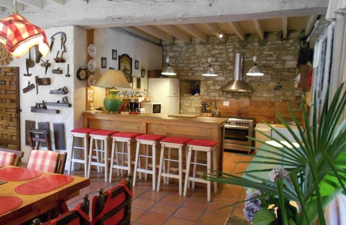 Haut-de-Bosdarros Villa | Homerez - Villa in Haut-de-Bosdarros